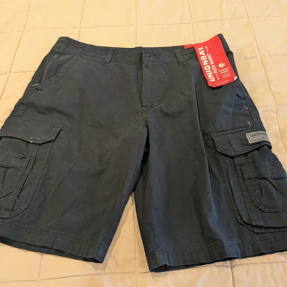 UNIONBAY Men's Navy Cargo Shorts